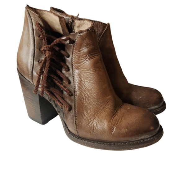 Freebird by Steven Distressed Brook Bootie Brown Heeled Boots Sizw 8 - Picture 2 of 10